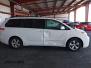 ✅ 2011 Toyota Sienna LE AAS • VIN: 5TDKK3DCXBS067004 • Лот: 43246241. Опубликован ранее на IAAI с пробегом 235 718 миль. Бесплатный доступ к архиву аукционных продаж из США и подробный отчёт об истории автомобиля на DreamBid. Изображение 13.