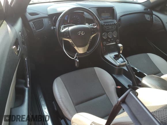 ✅ 2014 Hyundai Genesis Coupe Premium • VIN: KMHHT6KDXEU118663 • Lot: 67302595. Wystawiony na Copart z przebiegiem 114 118 mil. Bezpłatny archiwum sprzedaży aukcyjnych z USA i szczegółowy raport historii pojazdu na DreamBid. Zdjęcie 8.