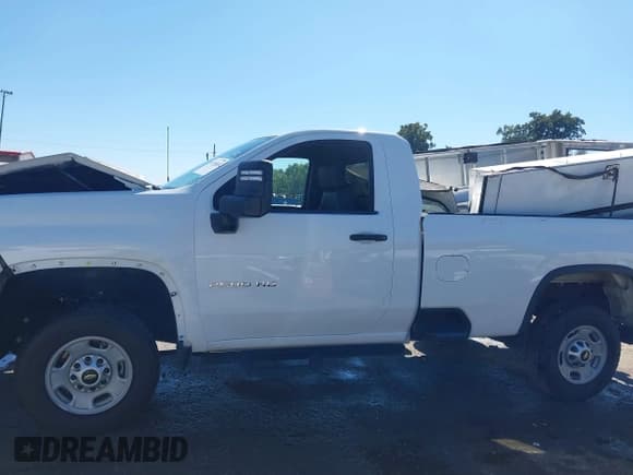 ✅ 2021 Chevrolet Silverado 2500HD Work Truck • VIN: 1GC0WLE74MF110381 • Lot: 43450433. Listed on IAAI with 172,393 mi. Free auction sales archive from the USA and detailed vehicle history report at DreamBid. Image 14.
