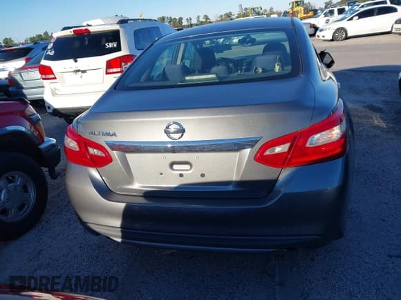 ✅ 2018 Nissan Altima SV • VIN: 1N4AL3AP7JC134177 • Lot: 43682703. Wystawiony na IAAI z przebiegiem 208 564 mil. Bezpłatny archiwum sprzedaży aukcyjnych z USA i szczegółowy raport historii pojazdu na DreamBid. Zdjęcie 16.