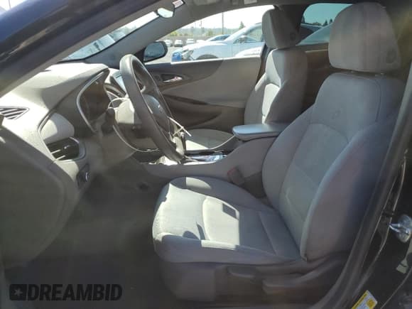 ✅ 2016 Chevrolet Malibu LS • VIN: 1G1ZB5ST2GF250751 • Лот: 89526735. Опубликован ранее на Copart с пробегом 87 114 миль. Бесплатный доступ к архиву аукционных продаж из США и подробный отчёт об истории автомобиля на DreamBid. Изображение 7.