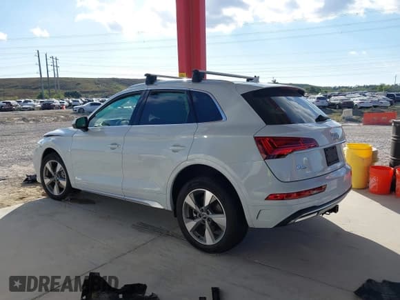 ✅ 2023 Audi Q5 Premium Plus • VIN: WA1BBAFY7P2024214 • Lot: 41169876. Listed on IAAI with 21,183 mi. Free auction sales archive from the USA and detailed vehicle history report at DreamBid. Image 14.