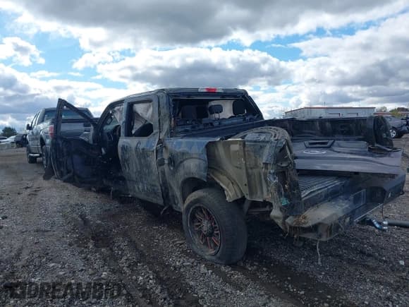 ✅ 2015 Ford F-150 XLT • VIN: 1FTEW1EP2FFC51172 • Lot: 40551415. Wystawiony na IAAI z przebiegiem 216 553 mil. Bezpłatny archiwum sprzedaży aukcyjnych z USA i szczegółowy raport historii pojazdu na DreamBid. Zdjęcie 3.