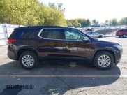 ✅ 2021 Chevrolet Traverse LT Cloth • VIN: 1GNEVGKW3MJ261227 • Lot: 43453989. Wystawiony na IAAI z przebiegiem 52 787 mil. Bezpłatny archiwum sprzedaży aukcyjnych z USA i szczegółowy raport historii pojazdu na DreamBid. Zdjęcie 13.