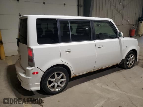 ✅ 2004 Scion xB • VIN: JTLKT334440131569 • Лот: 85730225. Опубликован ранее на Copart с пробегом 174 316 миль. Бесплатный доступ к архиву аукционных продаж из США и подробный отчёт об истории автомобиля на DreamBid. Изображение 3.