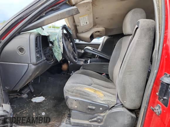 2003 Chevrolet Silverado 1500 LS с VIN 2GCEC19V931180282, выставлен на аукционе Copart как лот 70726365 с пробегом Не указан миль и Списание • Salvage title. История ставок и продаж доступна на DreamBid. Изображение 7.