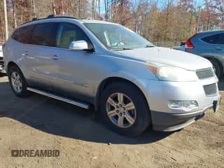 ✅ 2009 Chevrolet Traverse 1LT • VIN: 1GNEV23D69S119052 • Lot: 43628102. Wystawiony na IAAI z przebiegiem 133 755 mil. Bezpłatny archiwum sprzedaży aukcyjnych z USA i szczegółowy raport historii pojazdu na DreamBid. Zdjęcie 1.