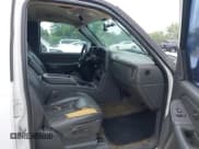 ✅ 2006 Chevrolet Silverado 2500HD LT3 • VIN: 1GCHK23D96F257428 • Лот: 42564305. Опубликован ранее на IAAI с пробегом 299 406 миль. Бесплатный доступ к архиву аукционных продаж из США и подробный отчёт об истории автомобиля на DreamBid. Изображение 5.