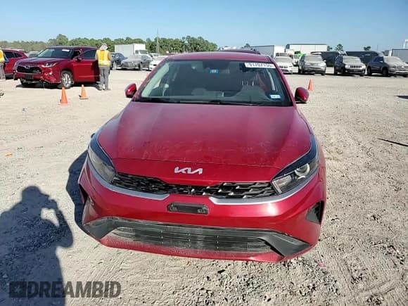 ✅ 2024 Kia Forte LXS • VIN: 3KPF24AD8RE776684 • Лот: 91707155. Опубликован ранее на Copart с пробегом 82 732 миль. Бесплатный доступ к архиву аукционных продаж из США и подробный отчёт об истории автомобиля на DreamBid. Изображение 14.