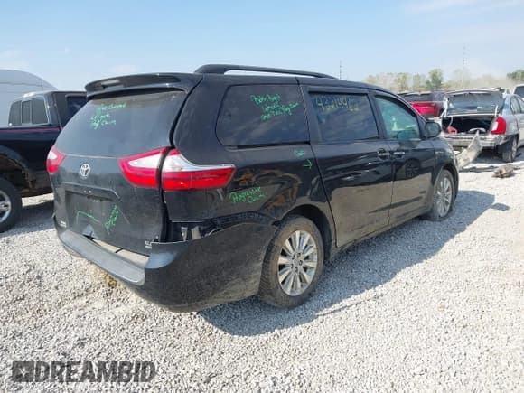 ✅ 2016 Toyota Sienna XLE • VIN: 5TDDK3DC7GS130415 • Lot: 43214462. Listed on IAAI with 191,390 mi. Free auction sales archive from the USA and detailed vehicle history report at DreamBid. Image 4.