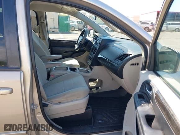 ✅ 2012 Dodge Grand Caravan SXT • VIN: 2C4RDGCG9CR414899 • Лот: 43664583. Опубликован ранее на IAAI с пробегом 91 278 миль. Бесплатный доступ к архиву аукционных продаж из США и подробный отчёт об истории автомобиля на DreamBid. Изображение 5.
