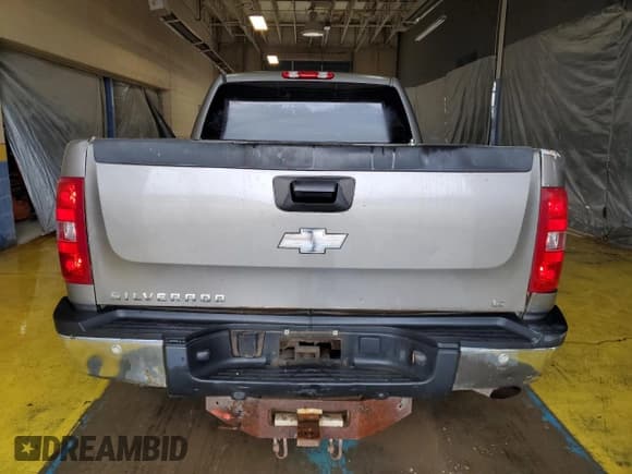 ✅ 2009 Chevrolet Silverado 2500HD LT • VIN: 1GCHK59K59E138762 • Лот: 85132365. Опубликован ранее на Copart с пробегом 319 356 миль. Бесплатный доступ к архиву аукционных продаж из США и подробный отчёт об истории автомобиля на DreamBid. Изображение 6.