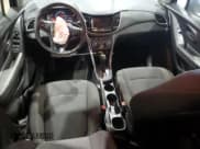 ✅ 2020 Chevrolet Trax LS • VIN: KL7CJKSB5LB330288 • Лот: 56943945. Опубликован ранее на Copart с пробегом 69 404 миль. Бесплатный доступ к архиву аукционных продаж из США и подробный отчёт об истории автомобиля на DreamBid. Изображение 8.