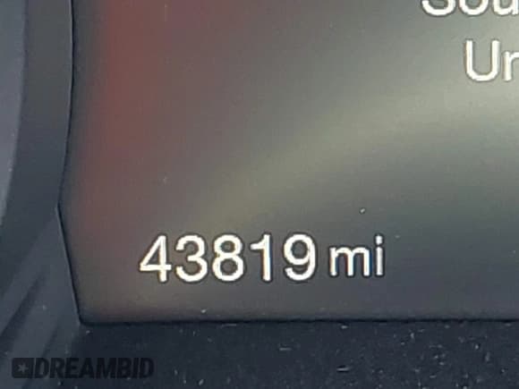 ✅ 2020 Alfa Romeo Giulia • VIN: ZARFAMAN1L7638302 • Lot: 42537377. Wystawiony na IAAI z przebiegiem 43 819 mil. Bezpłatny archiwum sprzedaży aukcyjnych z USA i szczegółowy raport historii pojazdu na DreamBid. Zdjęcie 16.