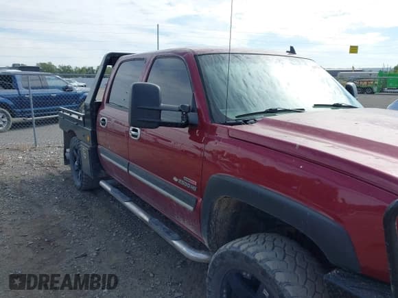 ✅ 2006 Chevrolet Silverado 2500HD LT3 • VIN: 1GCHK23276F104562 • Лот: 43072115. Опубликован ранее на IAAI с пробегом Не указан. Бесплатный доступ к архиву аукционных продаж из США и подробный отчёт об истории автомобиля на DreamBid. Изображение 17.