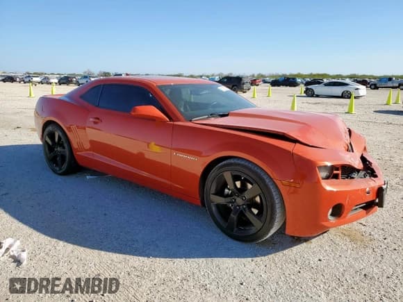 ✅ 2012 Chevrolet Camaro 2LT • VIN: 2G1FC1E31C9151569 • Lot: 92192855. Wystawiony na Copart z przebiegiem 140 864 mil. Bezpłatny archiwum sprzedaży aukcyjnych z USA i szczegółowy raport historii pojazdu na DreamBid. Zdjęcie 4.