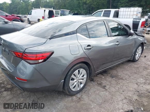 ✅ 2022 Nissan Sentra S • VIN: 3N1AB8BV0NY276183 • Лот: 42718154. Опубликован ранее на IAAI с пробегом 83 719 миль. Бесплатный доступ к архиву аукционных продаж из США и подробный отчёт об истории автомобиля на DreamBid. Изображение 4.