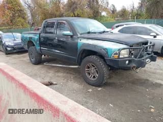 ✅ 2002 Dodge Dakota SLT • VIN: 1B7HG48N52S618315 • Lot: 43694179. Wystawiony na IAAI z przebiegiem 173 134 mil. Bezpłatny archiwum sprzedaży aukcyjnych z USA i szczegółowy raport historii pojazdu na DreamBid. Zdjęcie 1.