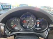 ✅ 2019 Porsche Macan • VIN: WP1AA2A50KLB06892 • Lot: 86702975. Wystawiony na Copart z przebiegiem 74 196 mil. Bezpłatny archiwum sprzedaży aukcyjnych z USA i szczegółowy raport historii pojazdu na DreamBid. Zdjęcie 9.