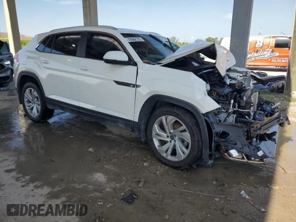 ✅ 2020 Volkswagen Atlas SEL • VIN: 1V2MC2CA9LC206458 • Lot: 70562725. Listed on Copart with Not provided. Free auction sales archive from the USA and detailed vehicle history report at DreamBid. Image 4.