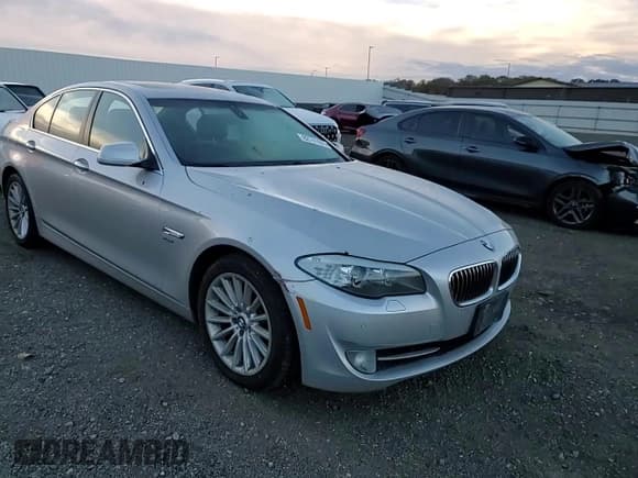 ✅ 2012 BMW 5 Series 535i xDrive • VIN: WBAFU7C51CDU60292 • Lot: 82741465. Listed on Copart with 154,076 mi. Free auction sales archive from the USA and detailed vehicle history report at DreamBid. Image 13.