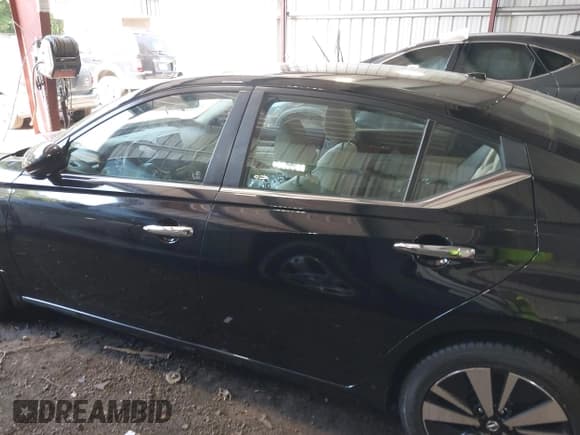 ✅ 2021 Nissan Altima SV • VIN: 1N4BL4DVXMN316565 • Лот: 43353489. Опубликован ранее на IAAI с пробегом 80 114 миль. Бесплатный доступ к архиву аукционных продаж из США и подробный отчёт об истории автомобиля на DreamBid. Изображение 15.