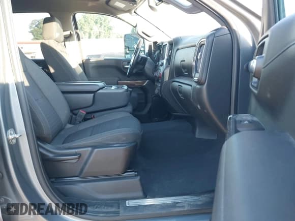 ✅ 2021 Chevrolet Silverado 1500 RST • VIN: 3GCUYEET3MG115882 • Лот: 42331603. Опубликован ранее на IAAI с пробегом 84 149 миль. Бесплатный доступ к архиву аукционных продаж из США и подробный отчёт об истории автомобиля на DreamBid. Изображение 5.