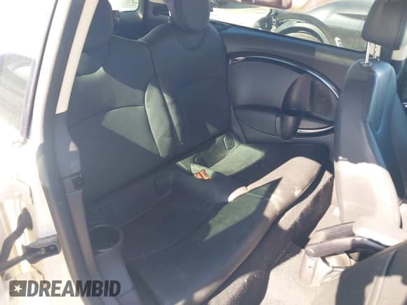 ✅ 2012 MINI Clubman • VIN: WMWZF3C51CT190356 • Lot: 43844646. Wystawiony na IAAI z przebiegiem Nie podano. Bezpłatny archiwum sprzedaży aukcyjnych z USA i szczegółowy raport historii pojazdu na DreamBid. Zdjęcie 8.