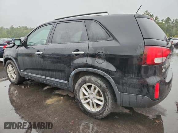 ✅ 2014 Kia Sorento LX • VIN: 5XYKTCA62EG506385 • Lot: 82148675. Wystawiony na Copart z przebiegiem 144 288 mil. Bezpłatny archiwum sprzedaży aukcyjnych z USA i szczegółowy raport historii pojazdu na DreamBid. Zdjęcie 2.