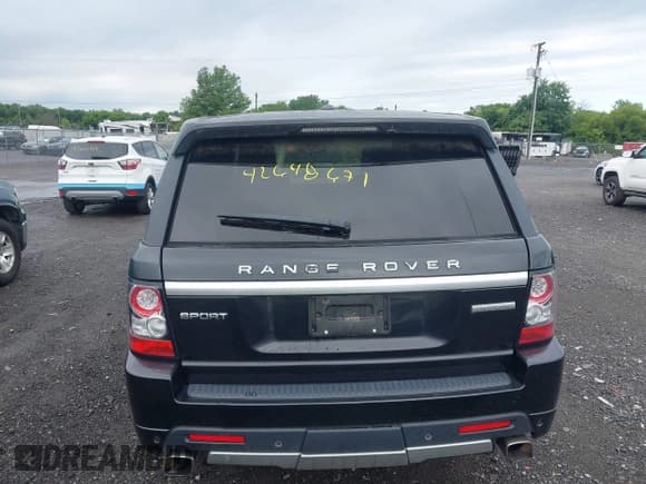 ✅ 2013 Land Rover Range Rover Sport SC • VIN: SALSH2E44DA801337 • Lot: 42648671. Listed on IAAI with 89,116 mi. Free auction sales archive from the USA and detailed vehicle history report at DreamBid. Image 16.