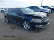 ✅ 2015 Volkswagen Passat SE • VIN: 1VWBV7A34FC037701 • Лот: 43715688. Опубликован ранее на IAAI с пробегом 180 467 миль. Бесплатный доступ к архиву аукционных продаж из США и подробный отчёт об истории автомобиля на DreamBid. Изображение 1.