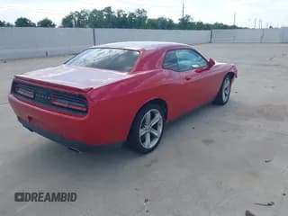 ✅ 2017 Dodge Challenger SXT Plus • VIN: 2C3CDZAG5HH501804 • Lot: 43306572. Wystawiony na IAAI z przebiegiem 99 260 mil. Bezpłatny archiwum sprzedaży aukcyjnych z USA i szczegółowy raport historii pojazdu na DreamBid. Zdjęcie 4.