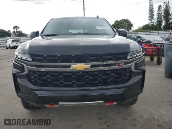 ✅ 2021 Chevrolet Suburban Z71 • VIN: 1GNSKDKD8MR308407 • Lot: 81198475. Listed on Copart with 133,077 mi. Free auction sales archive from the USA and detailed vehicle history report at DreamBid. Image 5.