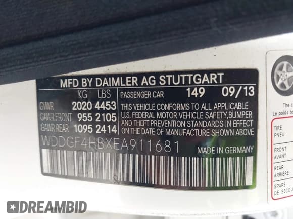 ✅ 2014 Mercedes-Benz C 250 Sport • VIN: WDDGF4HBXEA911681 • Lot: 41329512. Wystawiony na IAAI z przebiegiem 150 661 mil. Bezpłatny archiwum sprzedaży aukcyjnych z USA i szczegółowy raport historii pojazdu na DreamBid. Zdjęcie 9.