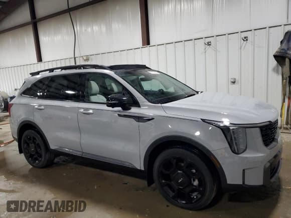 ✅ 2024 Kia Sorento X-Line SX • VIN: 5XYRKDJF7RG262049 • Lot: 85757255. Listed on Copart with 16,105 mi. Free auction sales archive from the USA and detailed vehicle history report at DreamBid. Image 4.