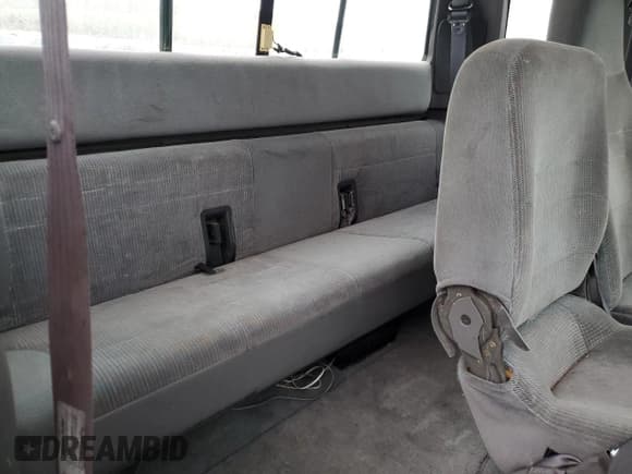 ✅ 1996 Ford F-250 • VIN: 1FTHX26H2TEA23214 • Lot: 56007115. Wystawiony na Copart z przebiegiem 187 372 mil. Bezpłatny archiwum sprzedaży aukcyjnych z USA i szczegółowy raport historii pojazdu na DreamBid. Zdjęcie 10.