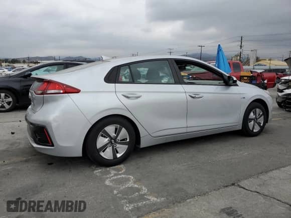 2019 Hyundai Ioniq Blue z VIN KMHC65LC5KU131169, wystawiony jako Copart lot #84560895 z przebiegiem 18 638 mil mil oraz Szkoda całkowita • Salvage title. Historia ofert i sprzedaży dostępna na DreamBid. Obrazek 3.