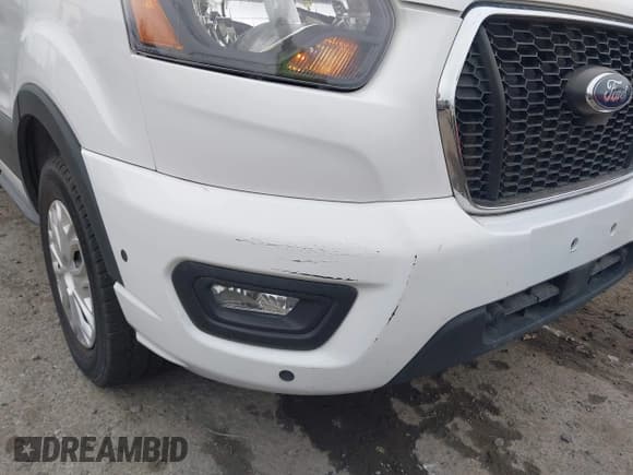 ✅ 2024 Ford Transit Passenger XL • VIN: 1FBAX2YGXRKA21621 • Lot: 43627149. Wystawiony na IAAI z przebiegiem 29 309 mil. Bezpłatny archiwum sprzedaży aukcyjnych z USA i szczegółowy raport historii pojazdu na DreamBid. Zdjęcie 18.