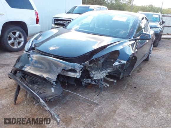 ✅ 2022 Tesla Model 3 • VIN: 5YJ3E1EA7NF189499 • Lot: 43100003. Wystawiony na IAAI z przebiegiem Nie podano. Bezpłatny archiwum sprzedaży aukcyjnych z USA i szczegółowy raport historii pojazdu na DreamBid. Zdjęcie 17.