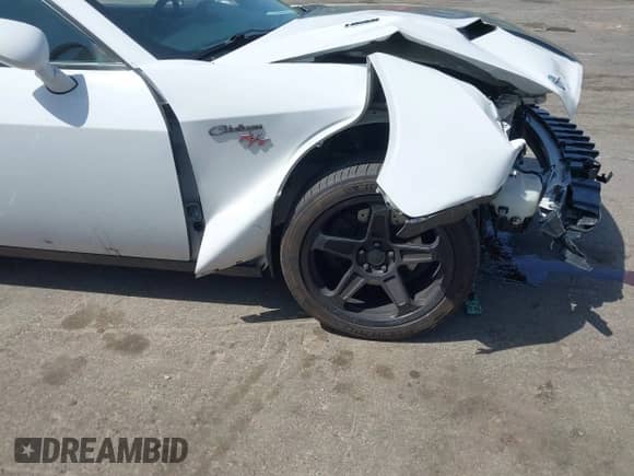 2018 Dodge Challenger R/T z VIN 2C3CDZBT2JH259541, wystawiony jako IAAI lot #42143798 z przebiegiem 90 510 mil mil oraz . Historia ofert i sprzedaży dostępna na DreamBid. Obrazek 19.