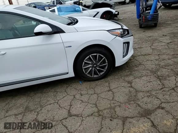 2020 Hyundai Ioniq SE с VIN KMHC75LJ5LU060827, выставлен на аукционе Copart как лот 56877195 с пробегом 30 722 миль миль и На запчасти • Non repairable. История ставок и продаж доступна на DreamBid. Изображение 14.