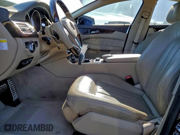 ✅ 2014 Mercedes-Benz CLS 550 • VIN: WDDLJ9BB8EA101078 • Lot: 94279635. Listed on Copart with 134,428 mi. Free auction sales archive from the USA and detailed vehicle history report at DreamBid. Image 7.