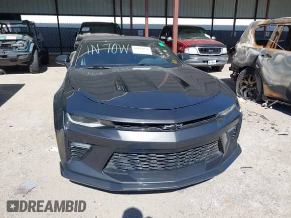2017 Chevrolet Camaro 2SS z VIN 1G1FH3D76H0122250, wystawiony jako IAAI lot #43434570 z przebiegiem 70 150 mil mil oraz . Historia ofert i sprzedaży dostępna na DreamBid. Obrazek 6.