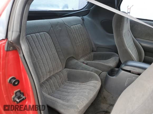 1997 Chevrolet Camaro z VIN 2G1FP22K3V2142535, wystawiony jako Copart lot #56523395 z przebiegiem 150 871 mil mil oraz Nie do naprawy • Non repairable. Historia ofert i sprzedaży dostępna na DreamBid. Obrazek 10.