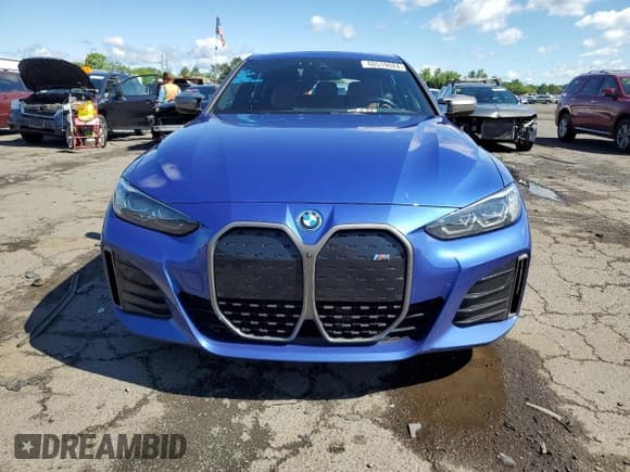 ✅ 2022 BMW i4 M50 • VIN: WBY33AW04NFM42431 • Lot: 60519024. Listed on Copart with 53,447 mi. Free auction sales archive from the USA and detailed vehicle history report at DreamBid. Image 5.