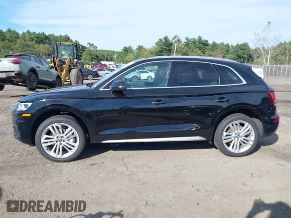 ✅ 2018 Audi Q5 Premium Plus • VIN: WA1BNAFY1J2000604 • Lot: 43168060. Listed on IAAI with 83,859 mi. Free auction sales archive from the USA and detailed vehicle history report at DreamBid. Image 14.