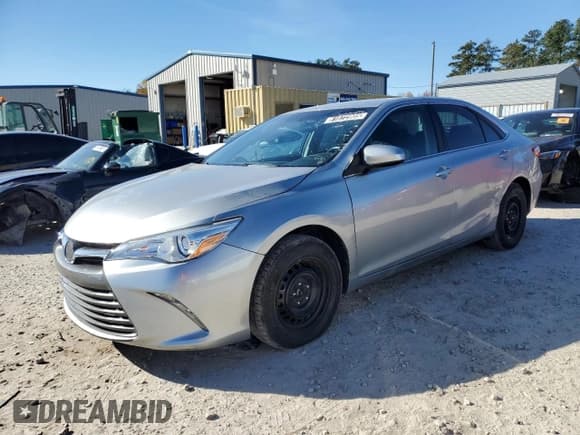 ✅ 2016 Toyota Camry LE • VIN: 4T1BF1FKXGU526186 • Lot: 91872905. Listed on Copart with 217,839 mi. Free auction sales archive from the USA and detailed vehicle history report at DreamBid. Image 1.