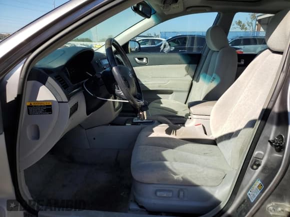 ✅ 2006 Hyundai Sonata GLS • VIN: KMHEU46C56A114254 • Лот: 82548354. Опубликован ранее на Copart с пробегом Не указан. Бесплатный доступ к архиву аукционных продаж из США и подробный отчёт об истории автомобиля на DreamBid. Изображение 7.