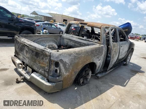 ✅ 2017 Ram 1500 Express • VIN: 3C6RR7KT1HG795507 • Лот: 69771905. Опубликован ранее на Copart с пробегом Не указан. Бесплатный доступ к архиву аукционных продаж из США и подробный отчёт об истории автомобиля на DreamBid. Изображение 3.