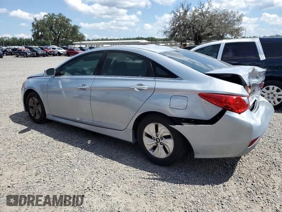 ✅ 2014 Hyundai Sonata GLS • VIN: 5NPEB4ACXEH816370 • Лот: 69233565. Опубликован ранее на Copart с пробегом 129 733 миль. Бесплатный доступ к архиву аукционных продаж из США и подробный отчёт об истории автомобиля на DreamBid. Изображение 2.